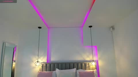 Carla online show from February 2025 11:11:02 AM