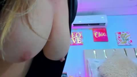 Valery online show from May 2026 01:33:01 AM