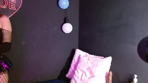 zoe online show from October 2025 01:52:01 PM