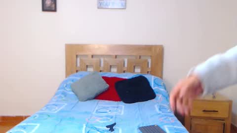 Sofia online show from February 2025 01:19:01 AM