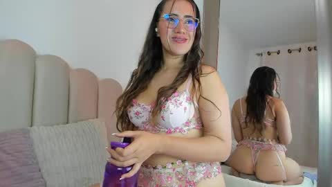valey_x online show from April 2026 04:22:01 AM