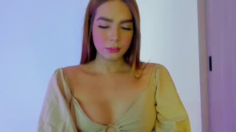 Snapshot of valezny69 chatting on February 2026 03:43:02 PM Valezny V online show from February 2026 03:43:02 PM