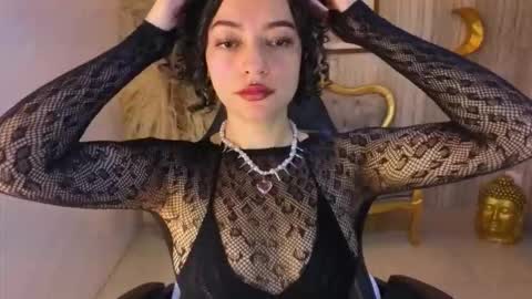 Valkiria  online show from November 2025 01:10:01 PM