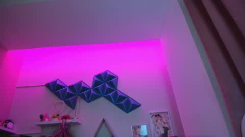 Valkiria online show from September 2025 04:25:02 AM