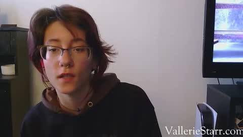 Snapshot of valleriestarr chatting on October 2025 09:10:02 PM Vallerie Starr online show from October 2025 09:10:02 PM