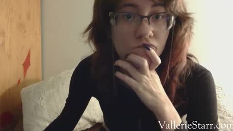 Snapshot of valleriestarr chatting on November 2025 03:17:01 AM Vallerie Starr online show from November 2025 03:17:01 AM