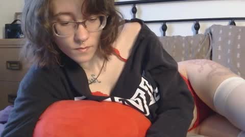 Snapshot of valleriestarr chatting on February 2026 09:55:01 PM Vallerie Starr online show from February 2026 09:55:01 PM