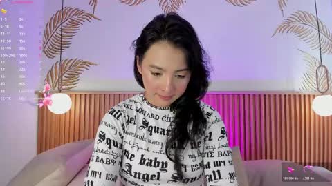 Snapshot of valleriie_ chatting on April 2026 04:23:01 PM valleriie_ online show from April 2026 04:23:01 PM