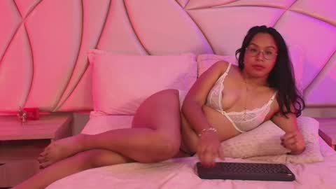 Vallery online show from May 2026 03:11:02 AM