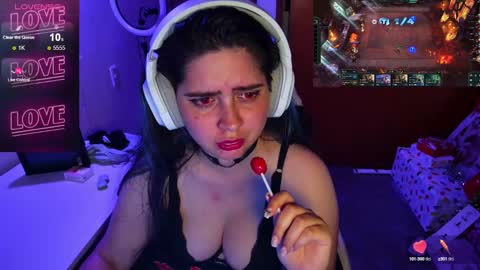 Im Violet online show from December 2024 02:56:01 AM