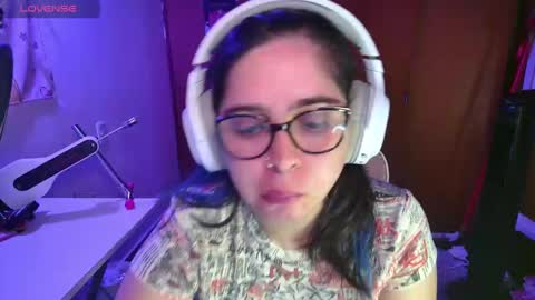 Im Violet online show from February 2025 03:33:02 AM