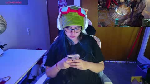 Im Violet online show from March 2025 01:45:02 AM