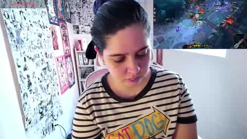 Im Violet online show from October 2025 09:41:01 PM