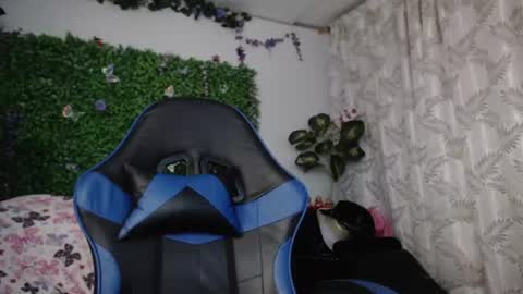 Snapshot of valquiria_sirgun chatting on June 2026 09:52:01 AM valquiria_sirgun online show from June 2026 09:52:01 AM