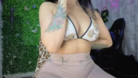 Snapshot of valquiria_sirgun chatting on July 2026 02:13:01 PM valquiria_sirgun online show from July 2026 02:13:01 PM