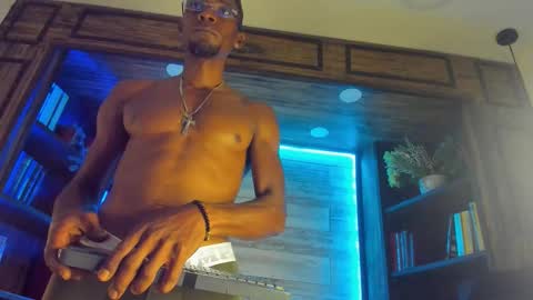 valtorkane online show from October 2025 11:58:01 AM