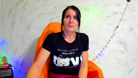 valentina online show from February 2025 05:01:02 PM