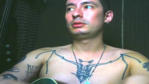 Snapshot of vampireathome chatting on March 2025 06:48:02 AM vampireathome online show from March 2025 06:48:02 AM