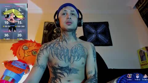 Snapshot of vampiredavyd chatting on October 2025 03:14:02 AM david guzman i model independenthelp me with a thumbs up online show from October 2025 03:14:02 AM