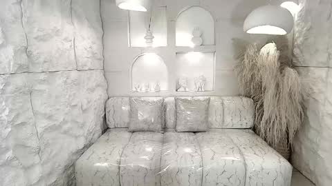 vampkitty_r online show from February 2026 01:10:01 PM