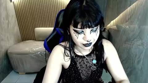 vampkitty_r online show from February 2026 02:56:01 AM
