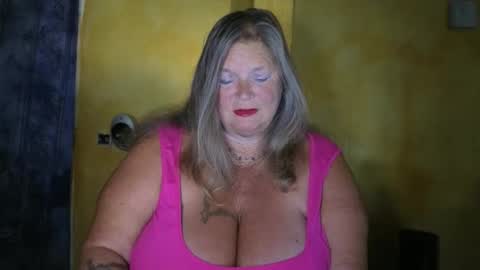 vampwoman online show from May 2026 06:43:01 AM