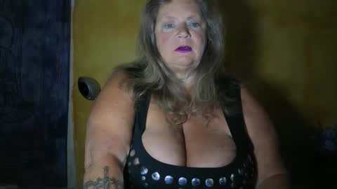 vampwoman online show from May 2026 05:45:02 AM