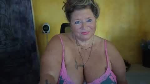 vampwoman online show from July 2026 07:50:01 AM