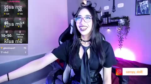 Snapshot of vampy_dolll chatting on June 2026 12:32:02 AM vampy_dolll online show from June 2026 12:32:02 AM