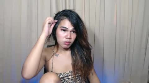 Snapshot of vampy_ebony_laxine chatting on November 2025 06:25:02 AM vampy_ebony_laxine online show from November 2025 06:25:02 AM