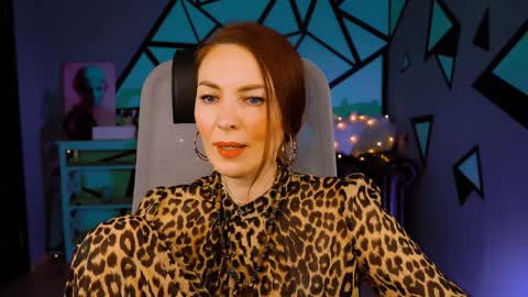 Vanda online show from January 2025 12:06:01 PM