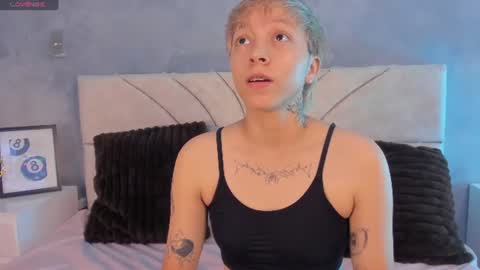 vane_grey online show from July 2026 04:33:01 PM