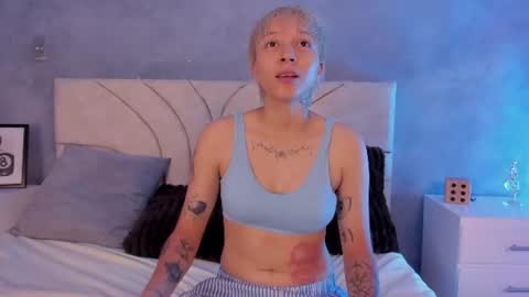 vane_grey online show from July 2026 06:37:01 PM