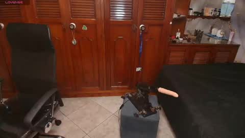 vane_latin18 online show from May 2026 08:05:02 PM
