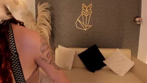 vane_vixen online show from October 2025 06:01:01 PM