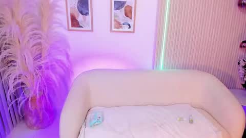 vane_vixen online show from November 2025 12:26:01 PM