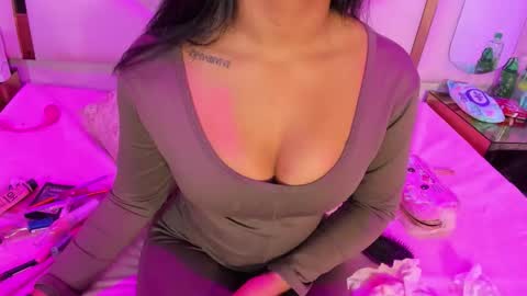 Snapshot of vanelin18 chatting on May 2026 02:58:01 PM Vane online show from May 2026 02:58:01 PM
