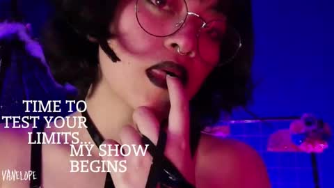 Vanelope online show from October 2025 07:03:01 PM