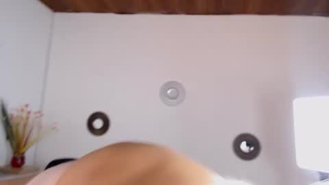 vanes_hontter online show from July 2026 02:47:02 PM