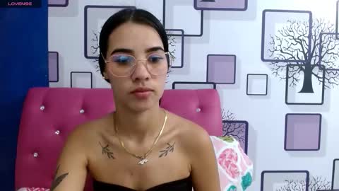 VANESA online show from September 2025 12:05:02 PM