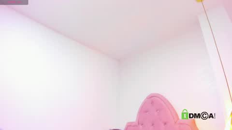 vanesa online show from July 2026 03:43:01 AM
