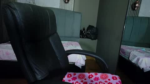 Vanessa online show from May 2026 11:46:01 PM