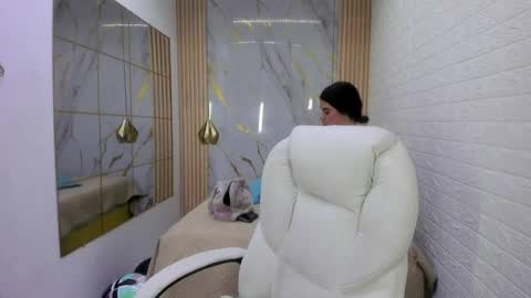 vanessa online show from July 2026 07:49:01 PM