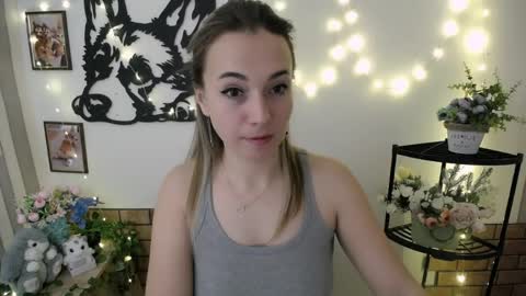 Snapshot of vanessa_joy_ chatting on April 2026 11:03:02 AM Vanessa online show from April 2026 11:03:02 AM