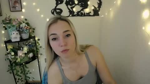 Snapshot of vanessa_joy_ chatting on May 2026 09:06:01 AM Vanessa online show from May 2026 09:06:01 AM
