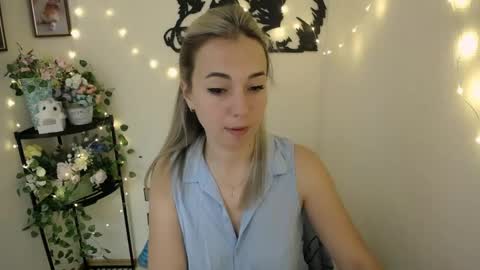 Snapshot of vanessa_joy_ chatting on May 2026 07:46:02 AM Vanessa online show from May 2026 07:46:02 AM