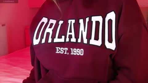 Snapshot of vanessa_muse chatting on February 2026 07:34:01 AM Kit online show from February 2026 07:34:01 AM