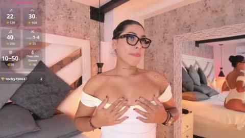 Vanessa  online show from May 2026 07:32:02 PM