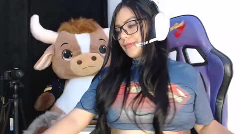 Vane Wead online show from July 2026 04:54:02 AM