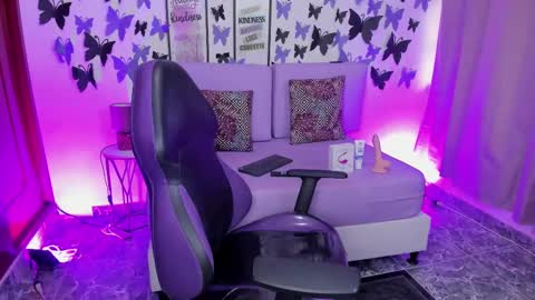 Snapshot of vanessaa_sexygirl chatting on February 2025 12:18:02 PM Vanessa online show from February 2025 12:18:02 PM